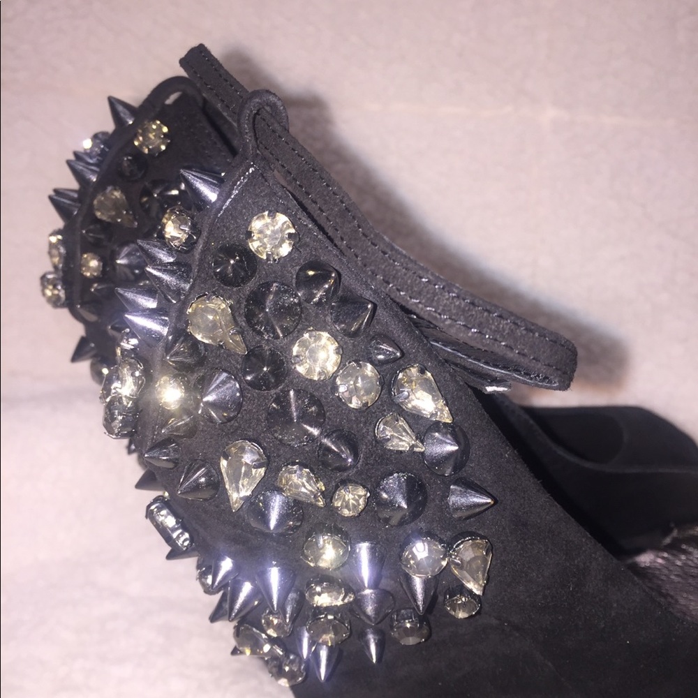 Ziginy Shoes - image 5